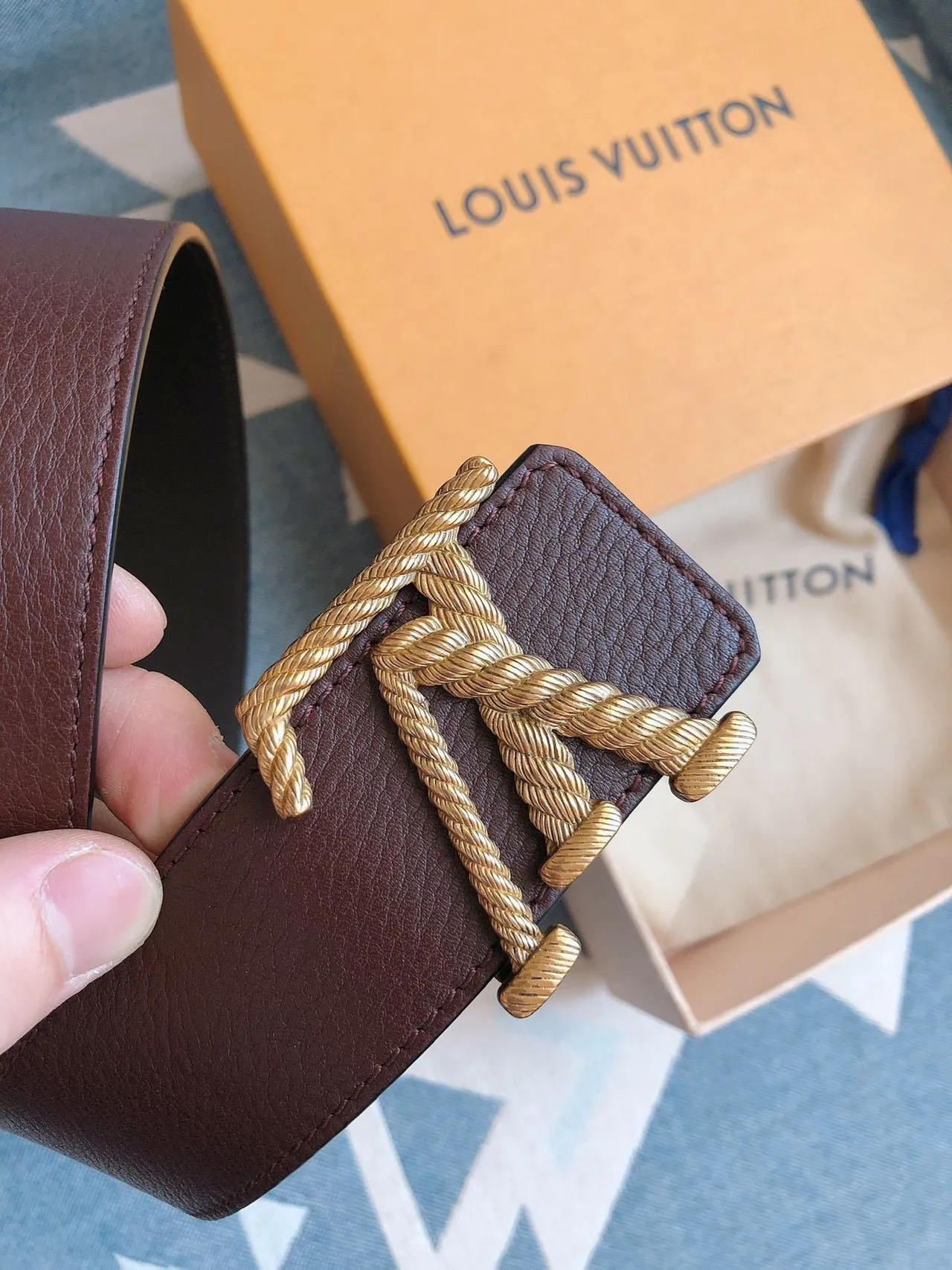 Louis Vuitton LV Rope 棕金字母压花压纹皮带 6