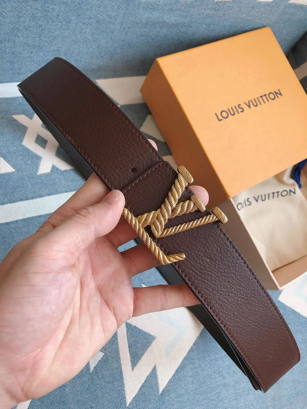 Louis Vuitton LV Rope 棕金字母压花压纹皮带 8