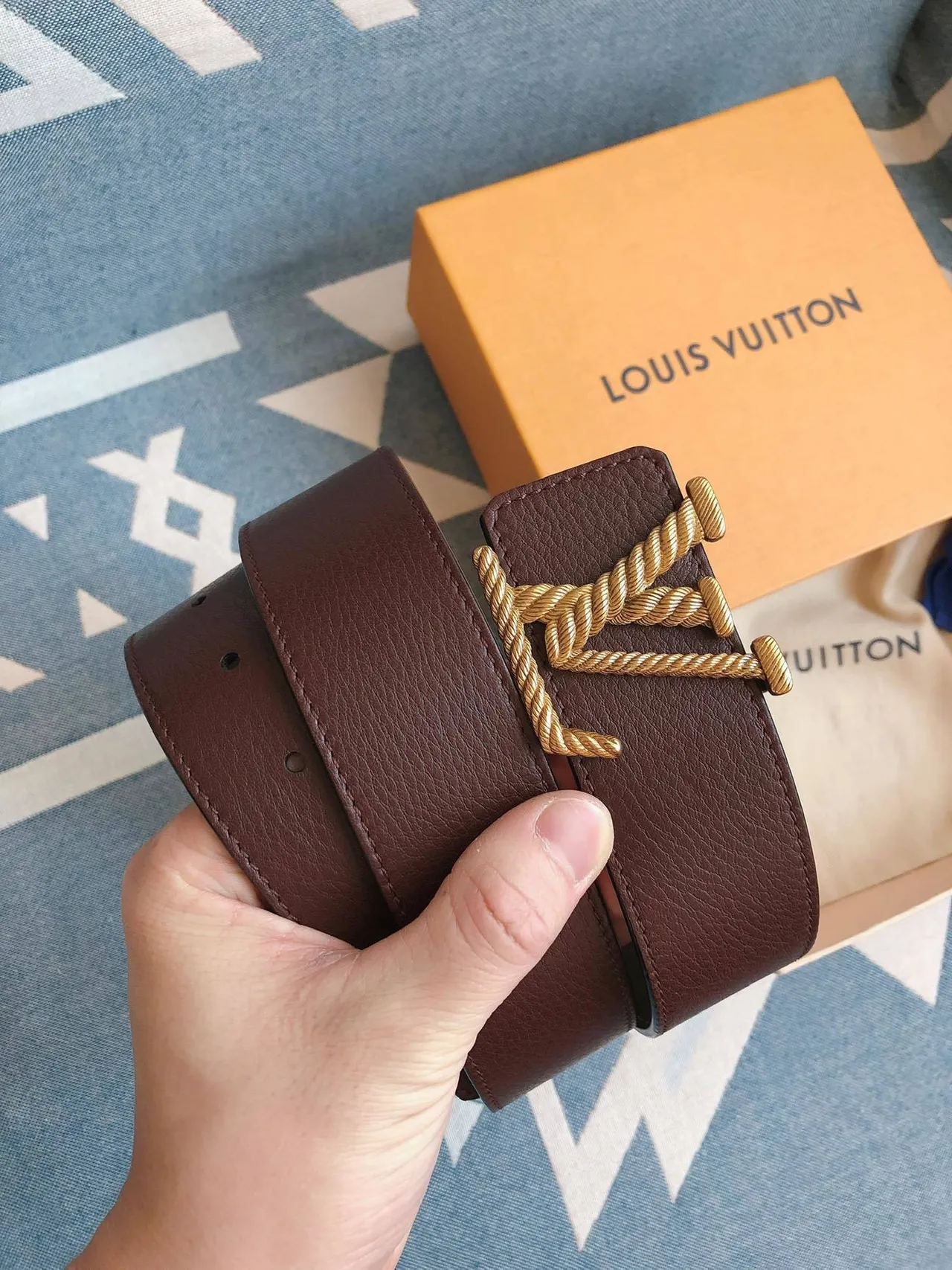 Louis Vuitton LV Rope 棕金字母压花压纹皮带 9