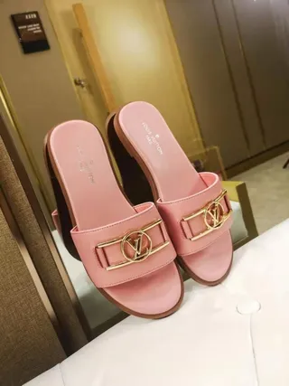 Louis Vuitton LV Slide Pink Leather Slippers 2