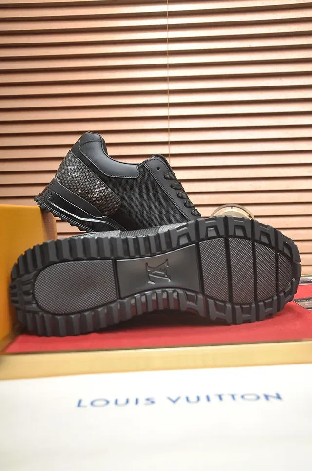 Louis Vuitton LV Trainer Negro Gris Monogram Canvas Mesh Overlay Lifestyle Sneakers 3