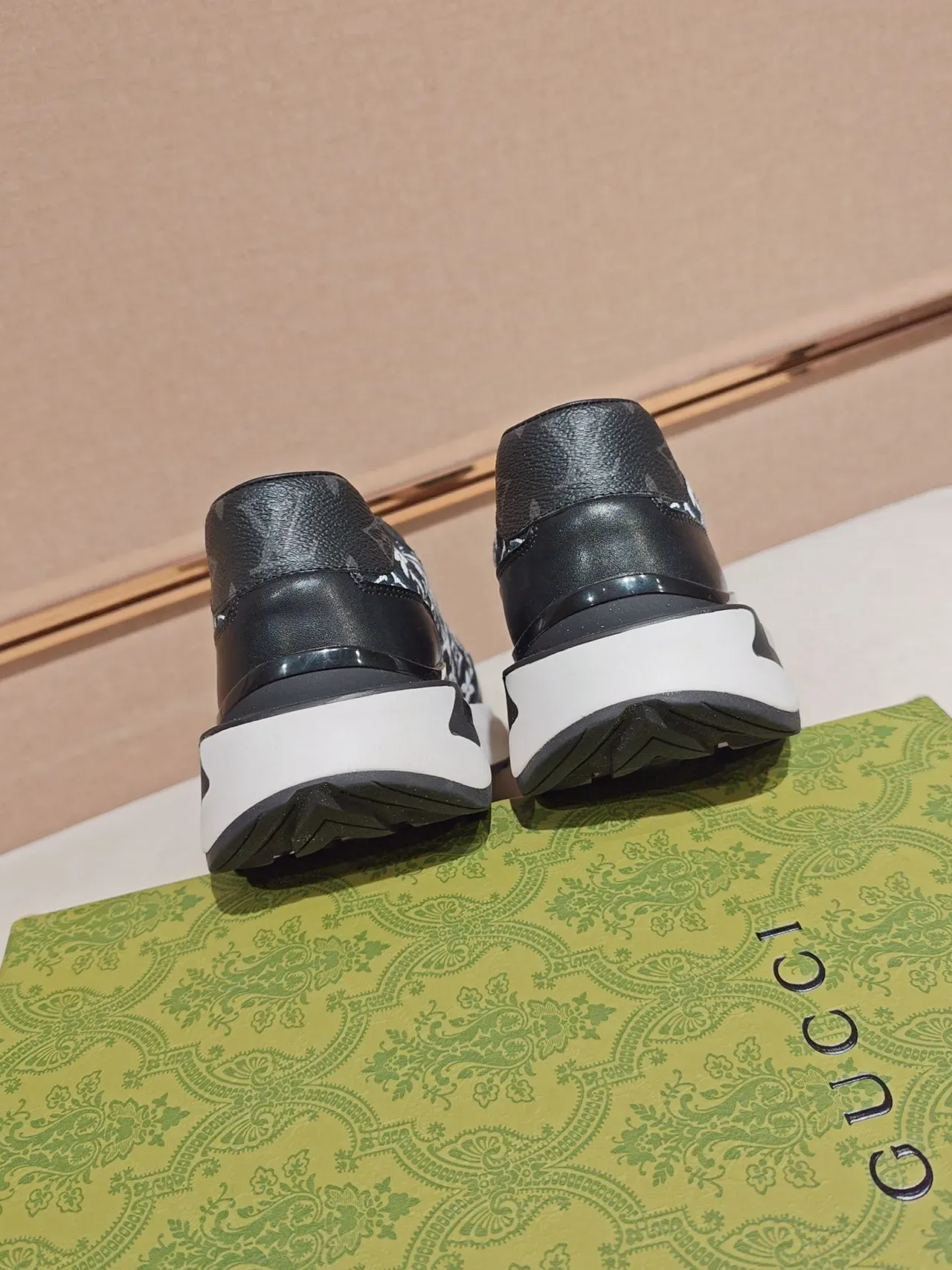 Louis Vuitton LV Trainer কালো নেভি মোনোগ্রামড টেক্সটাইল স্মুথ লেদার ওভারলে লাইফস্টাইল স্নিকার 4