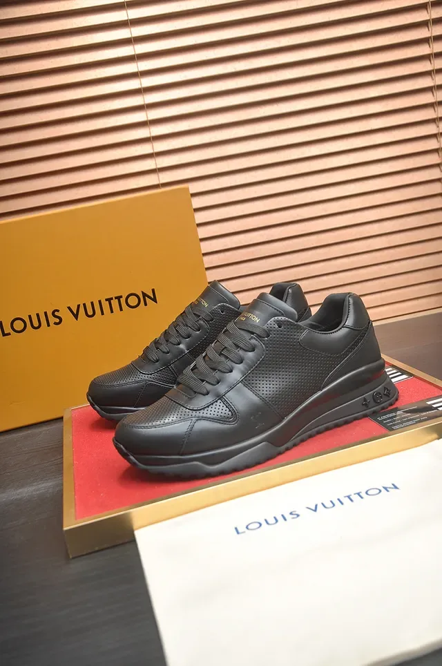 Louis Vuitton LV Trainer أسود جلد مثقب علوة سول مطاط منحوت حذاء نمط حياة 4