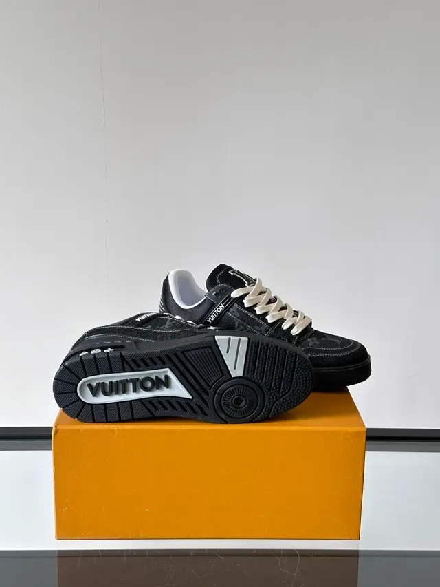 लुई विट्टोन LV Trainer काला सफेद मोनोग्राम डेनिम अपर डुअल-स्ट्रैप ओवरले लाइफस्टाइल स्नीकर 2