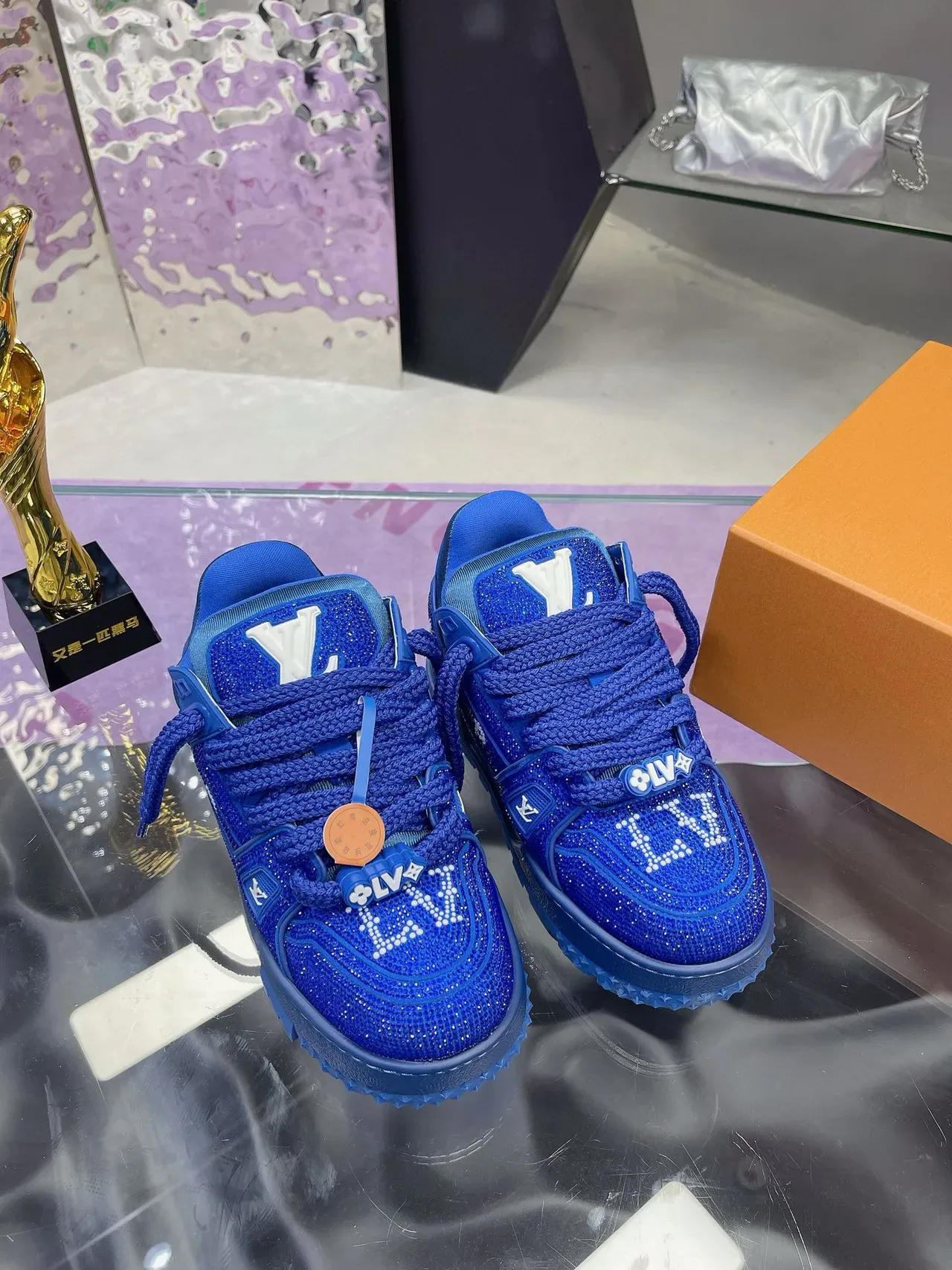 Louis Vuitton LV Trainer Chaussures Lifestyle Bleu Blanc Cristal-Embellished Monogrammed 3