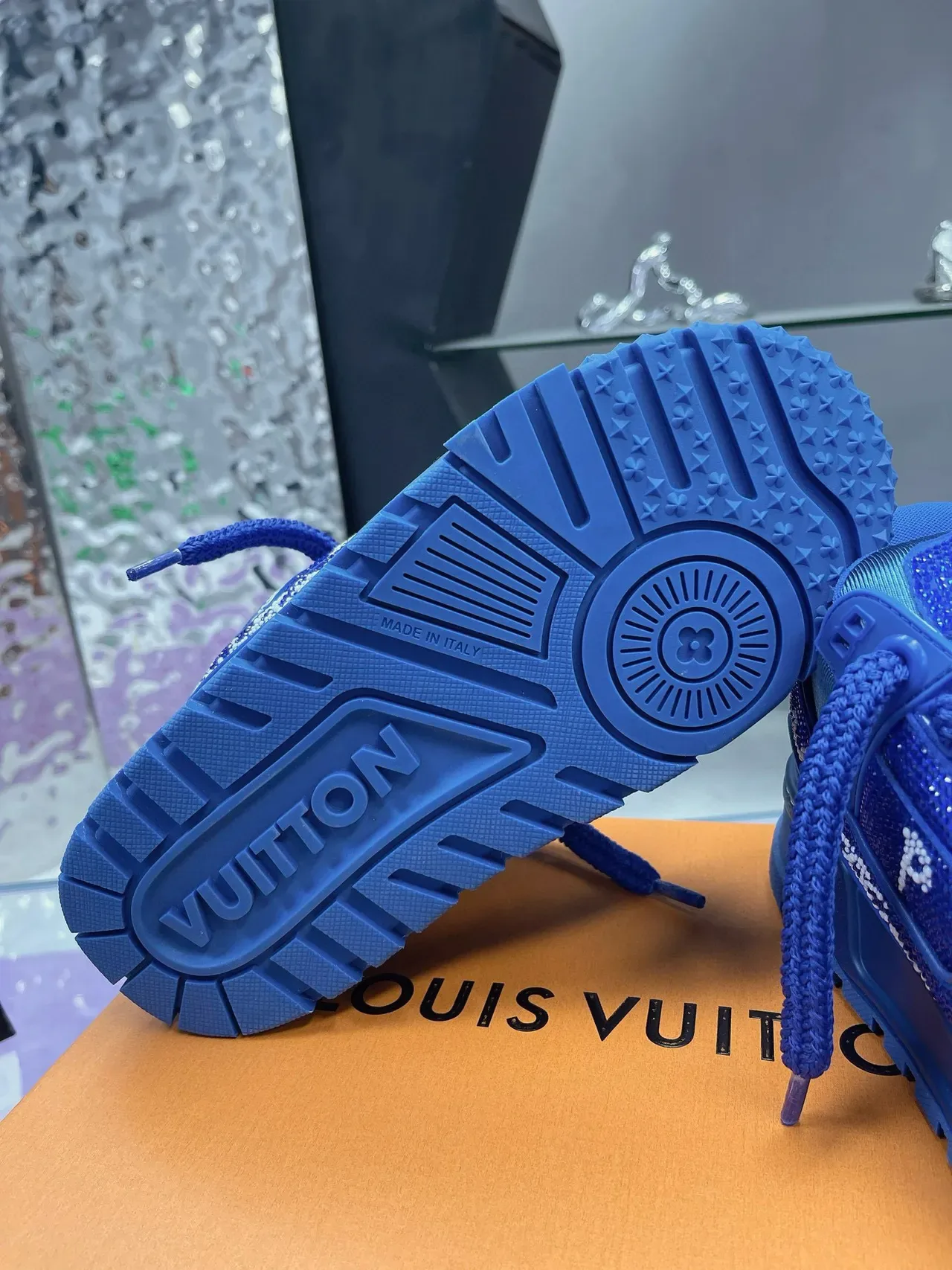 Louis Vuitton LV Trainer Chaussures Lifestyle Bleu Blanc Cristal-Embellished Monogrammed 8