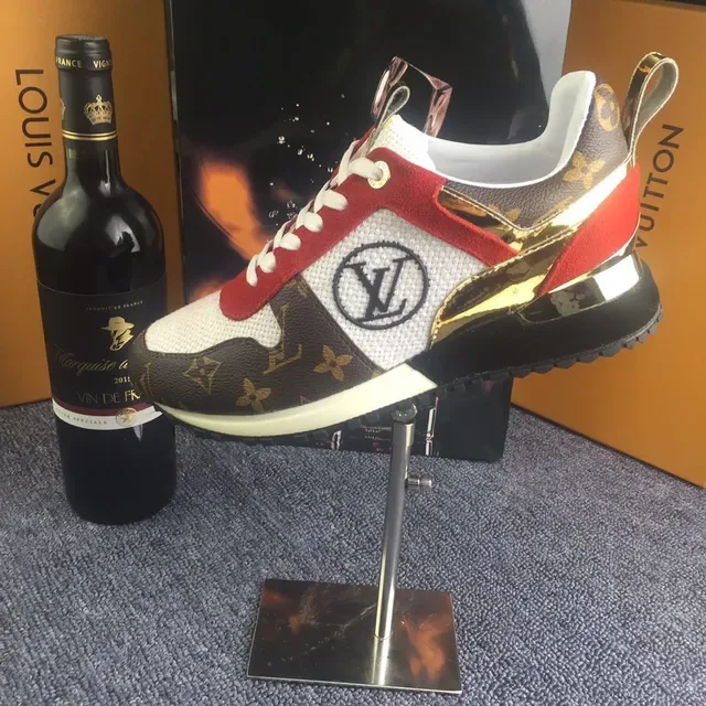 Louis Vuitton LV Trainer Tênis Lifestyle Marrom Vermelho Monograma Lona Sobreposições de Camurça 2
