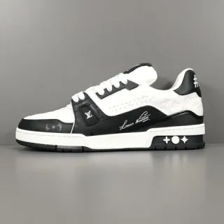 Louis Vuitton LV Trainer Branco Preto Couro com Monograma Embossado Bicolores Tênis Lifestyle
