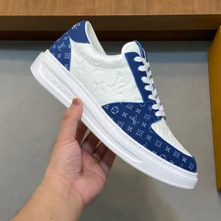 Louis Vuitton LV Trainer Blanco Azul Monograma Embossado Cuero Superposiciones Monogram Lifestyle Sneakers