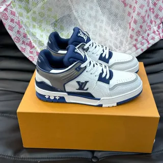 Louis Vuitton LV Trainer Blanco Marino Cuero granulado Superior Panel lateral monogramado Zapatillas estilo de vida