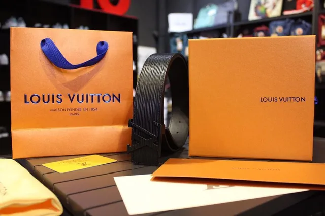Louis Vuitton Monogram कैनवास बेल्ट भूरा गोल्ड Turnlock Buckle चमड़े का बेल्ट 6