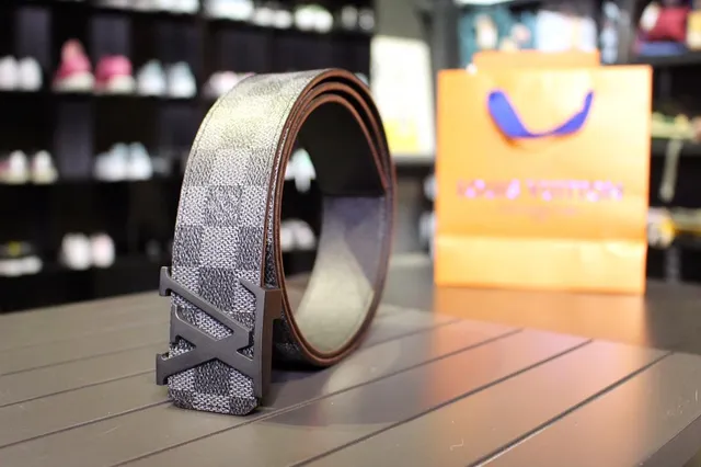 Louis Vuitton Monogram कैनवास बेल्ट भूरा गोल्ड Turnlock Buckle चमड़े का बेल्ट 16