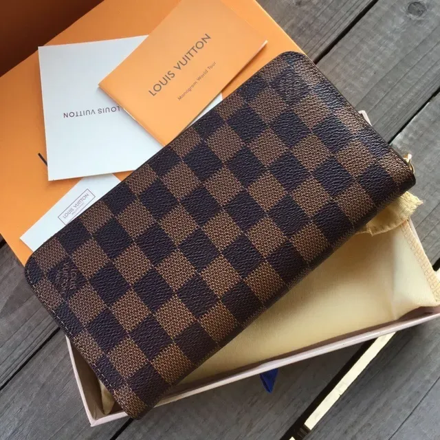 Louis Vuitton Monogram Canvas Zip-Around Long Wallet 7