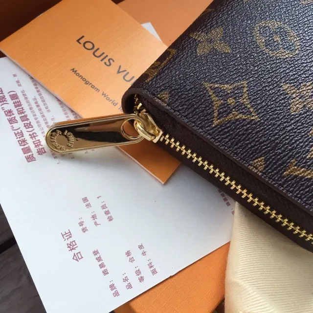 Louis Vuitton Monogram Canvas Zip-Around Long Wallet 23