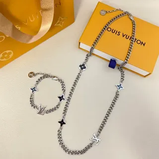 Colar Louis Vuitton Monogram Corrente Prata Preto Chunky Curb Charm Esmaltado Embellished