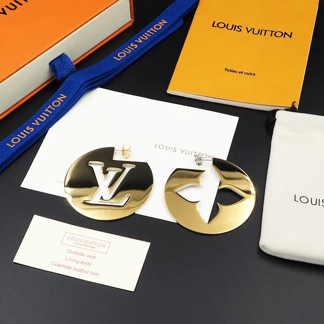 Louis Vuitton Brincos com Disco Monograma e Motivo de Flor 5
