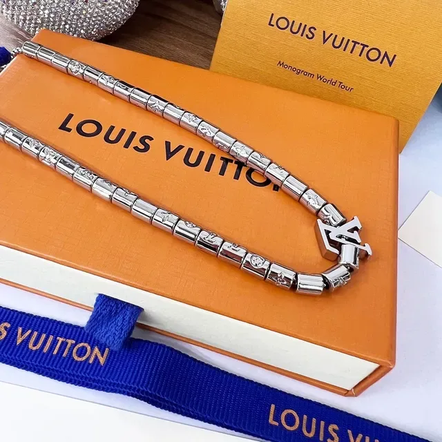 Louis Vuitton Monogram Engraved Link Chain Necklace 4