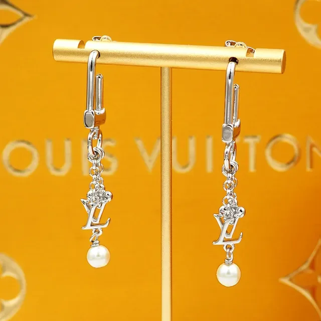 Louis Vuitton Monogram Flower Pearl Drop Earrings 5