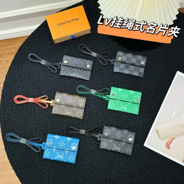 Louis Vuitton Monogram Lanyard Porta Tarjetas 1