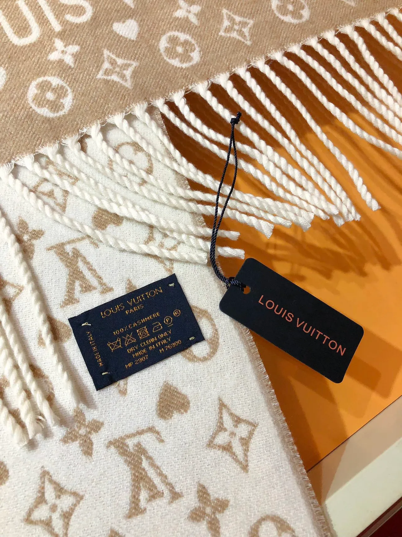 Louis Vuitton Monogram Print Reversible Cashmere 围巾 8
