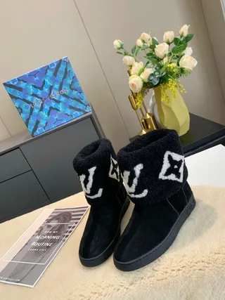 Botines Louis Vuitton Monogram noir et blanc avec manchette brodée 5