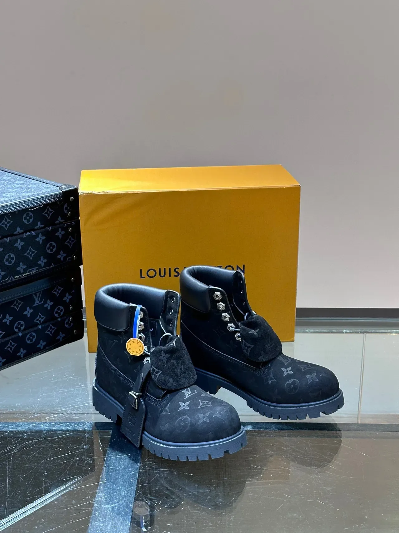 Botas de Trabajo Louis Vuitton Monogram Suede 5