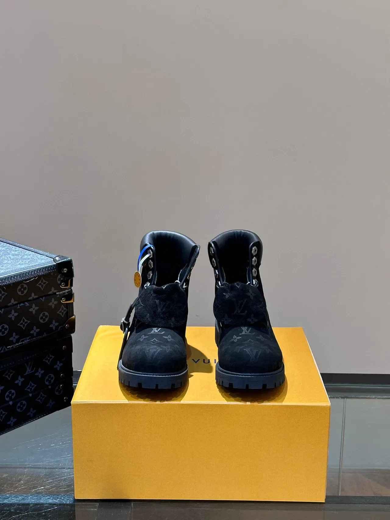 Botas de Trabajo Louis Vuitton Monogram Suede 9