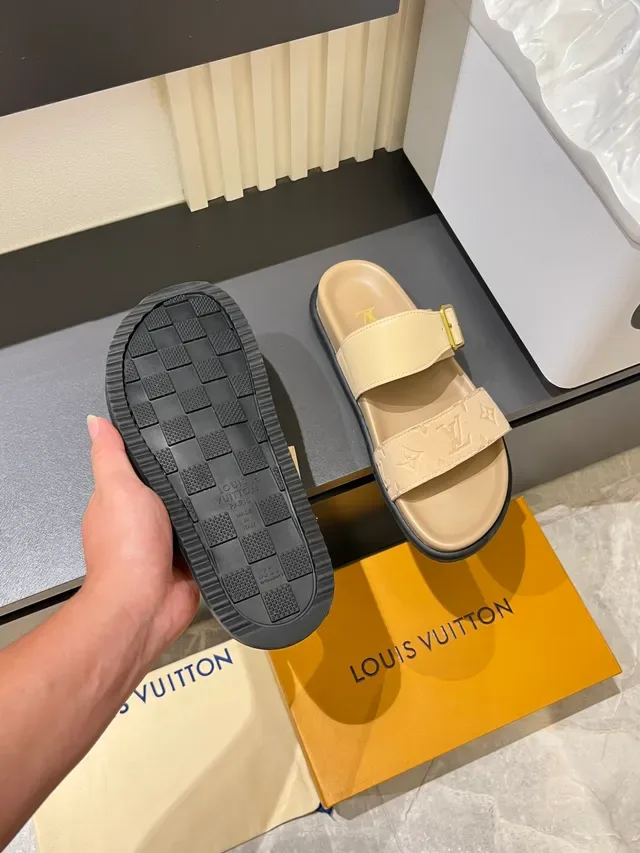 Louis Vuitton Monogram Sandales à Deux Brides Casual 2