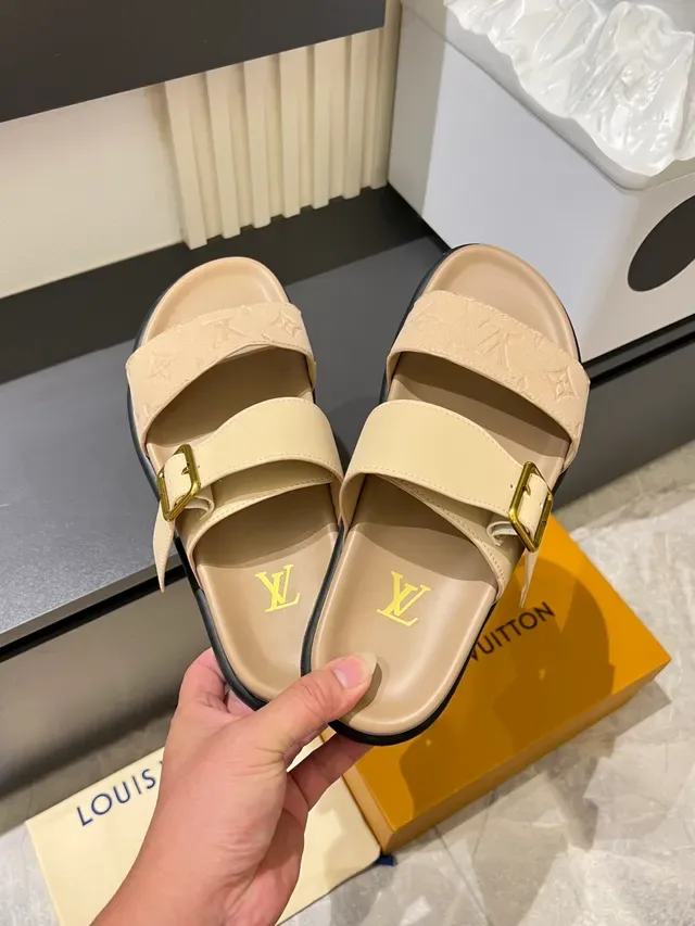 Louis Vuitton Monogram Sandales à Deux Brides Casual 3