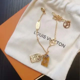 Louis Vuitton Multi-Charm Chain Bracelet سوار ذهبي شفاف