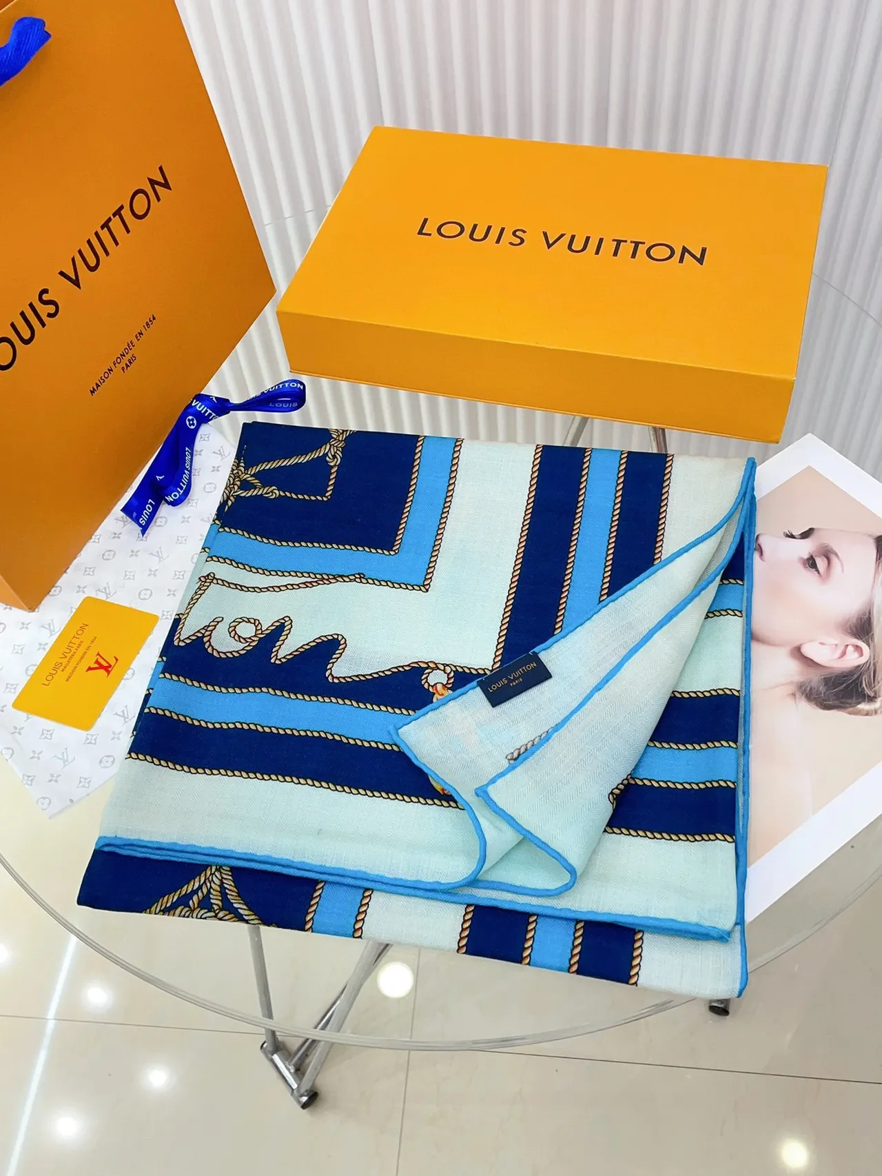 Louis Vuitton Cachecol de Seda com Estampa de Corda Náutica 5