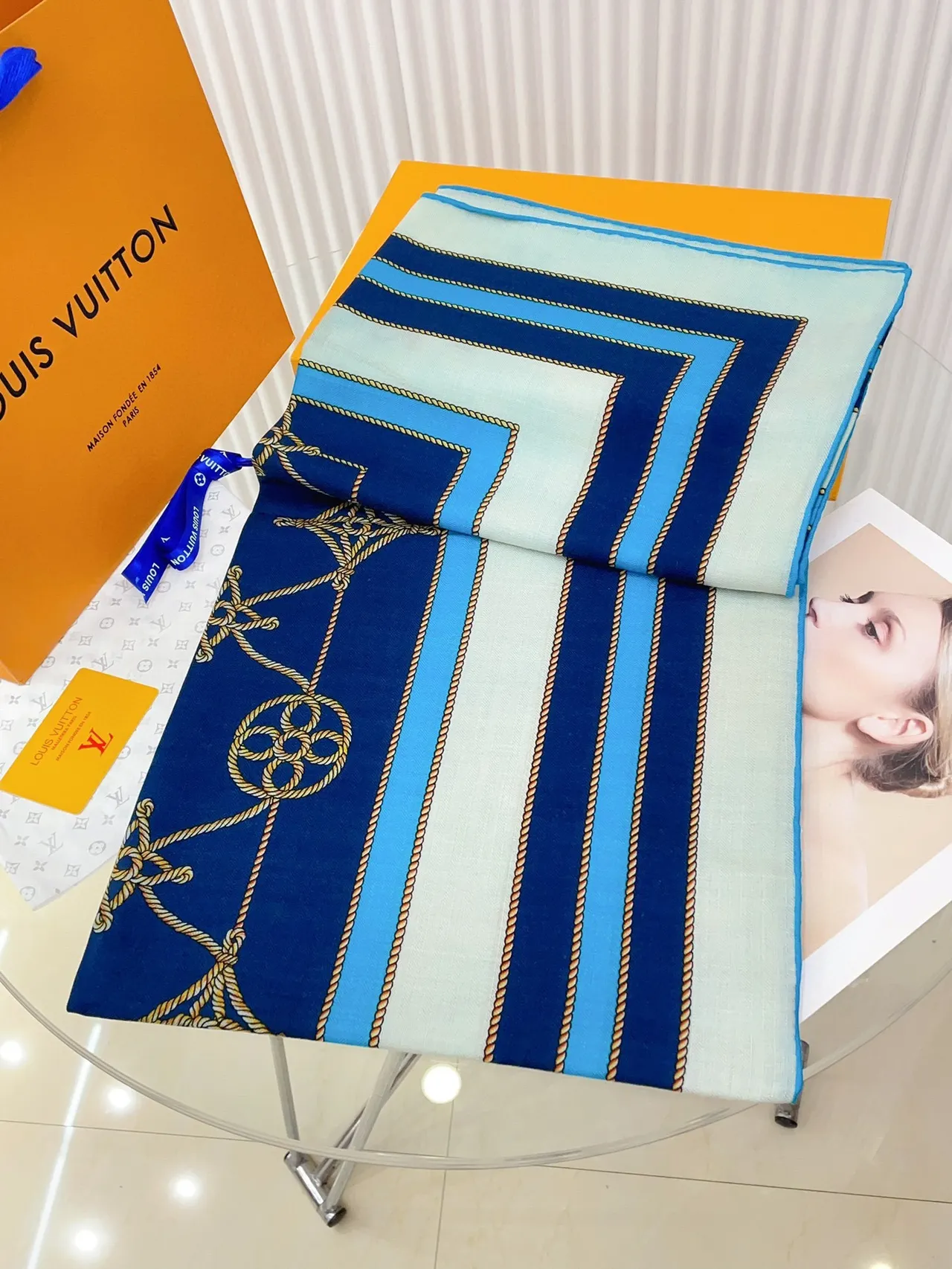 Louis Vuitton Cachecol de Seda com Estampa de Corda Náutica 6