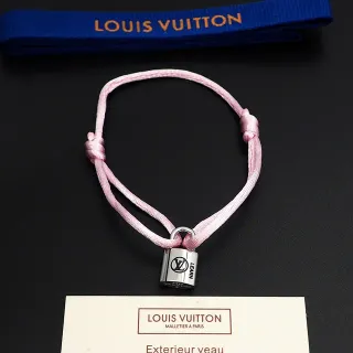 Louis Vuitton गुलाबी रेशम की डोरी पैडलॉक कंगन