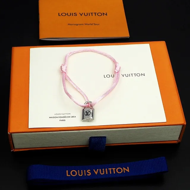 Louis Vuitton गुलाबी रेशम की डोरी पैडलॉक कंगन 3