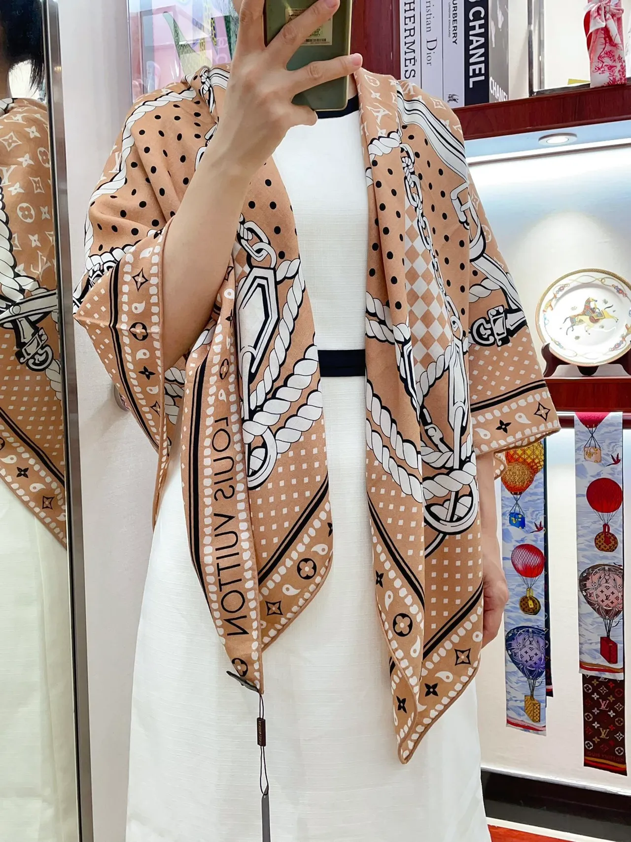 Louis Vuitton Rope Motif Beige Silk Scarf 2
