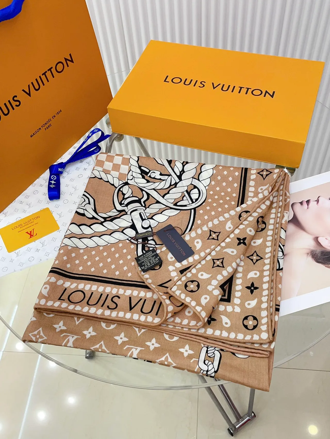Louis Vuitton Rope Motif Beige Silk Scarf 5