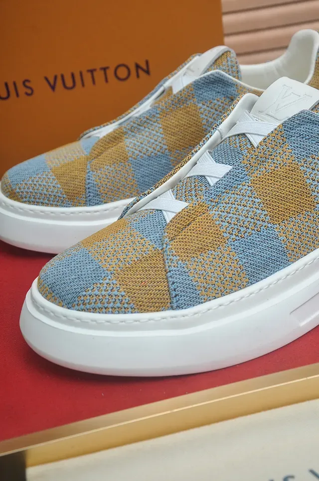 Louis Vuitton Run Away Check नीला भूरा Slip-On Lifestyle Sneakers 2