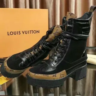 Louis Vuitton Run Away मोनोग्राम से सज्जित प्लेटफॉर्म एंकेल बूट्स