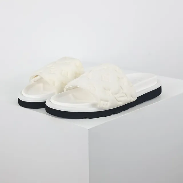 Louis Vuitton Run Away Slide Off-White et pantoufles noires 2