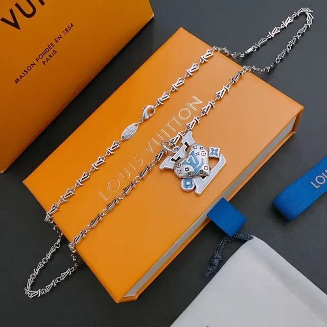 Louis Vuitton Silver Blue Chain Enamel-Accented Pendant Necklace 9