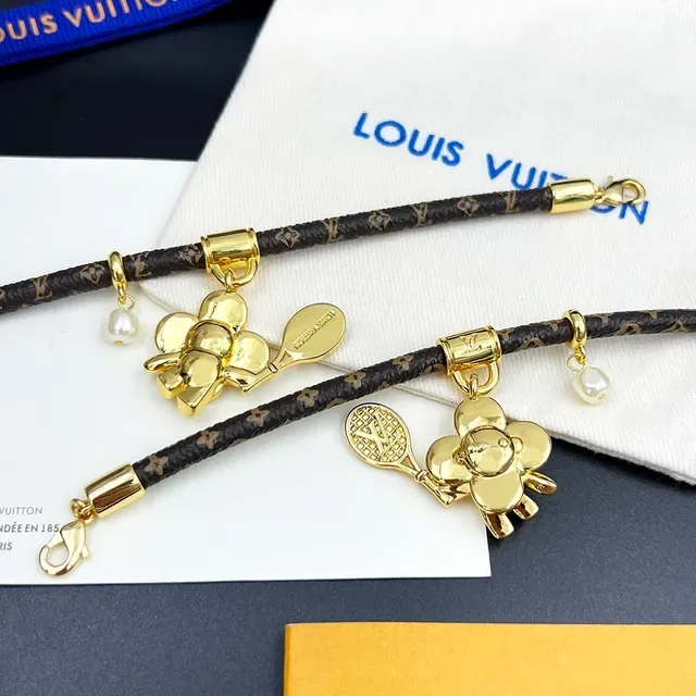 Louis Vuitton Vivienne On The Court Pulsera de cuero marrón con monograma 5