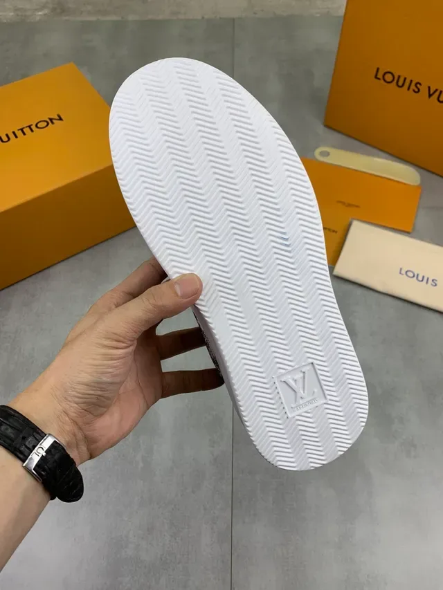 Louis Vuitton White Black Low-Top Monogram-Print Panel Lifestyle Sneakers 3