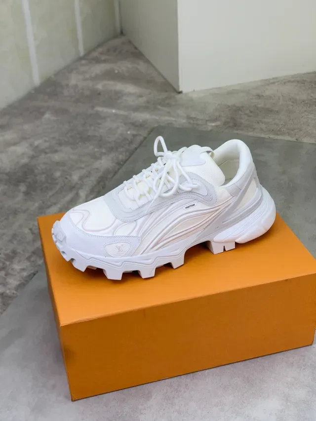 Louis Vuitton White Monochromatic Sculpted Wave Overlays Lifestyle Sneakers 5