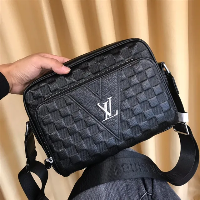 Louis Vuitton বোনা চামড়া কালো ক্রসবডি মেসেঞ্জার ব্যাগ 4