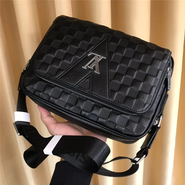 Louis Vuitton বোনা চামড়া কালো ক্রসবডি মেসেঞ্জার ব্যাগ 6