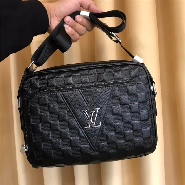 Louis Vuitton বোনা চামড়া কালো ক্রসবডি মেসেঞ্জার ব্যাগ 7