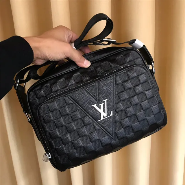 Louis Vuitton বোনা চামড়া কালো ক্রসবডি মেসেঞ্জার ব্যাগ 8