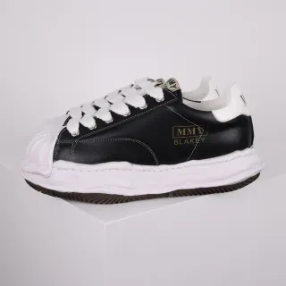 MMY Blakey Black and White Lifestyle Sneakers