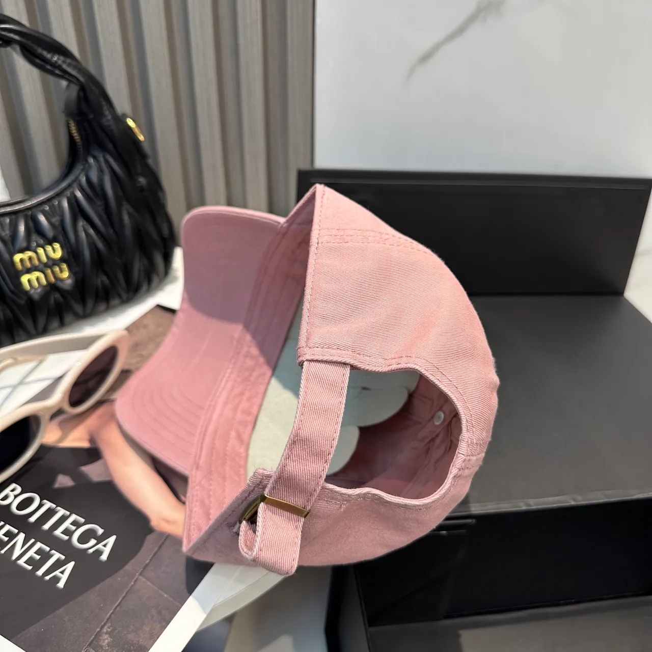 Miu Miu Boné de beisebol rosa tonal com logo bordado coroa estruturada 8