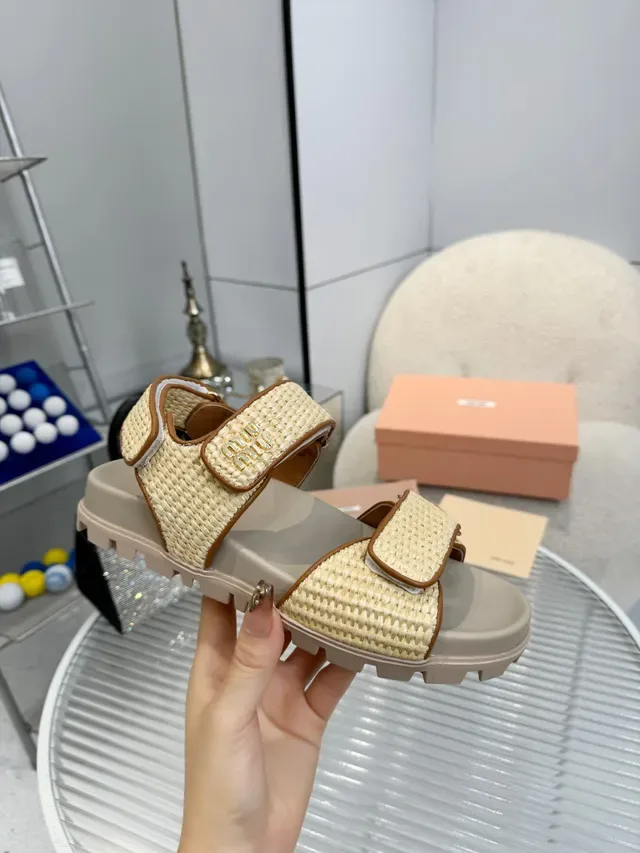 Miu Miu Wander Beige Noir brides tressées style rafia design double bride sandales casuales 5